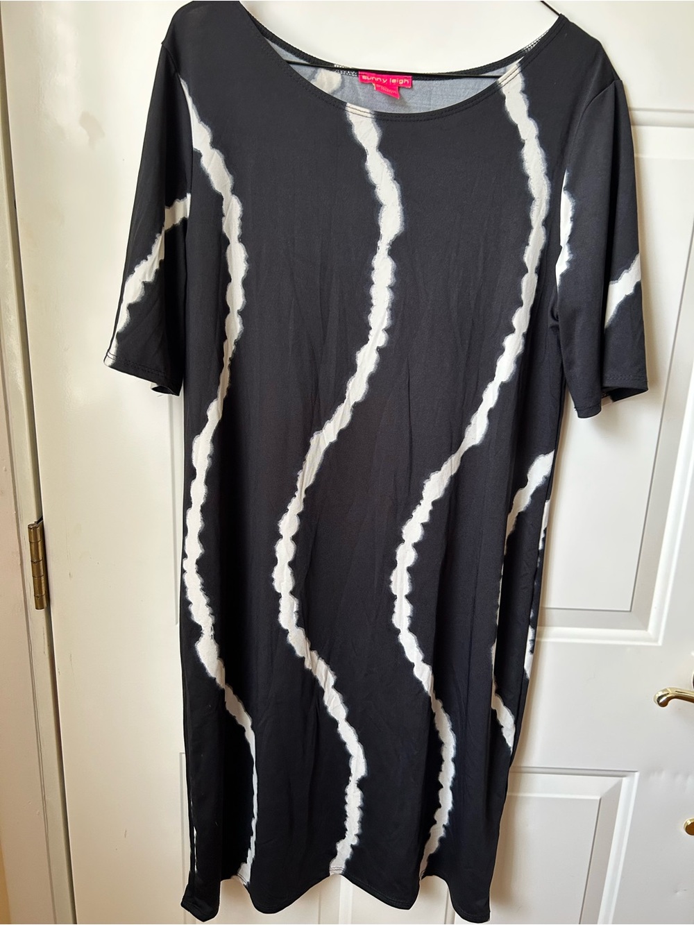 Sunny Leigh Black Short Sleeve Dress with White Wave Stripes